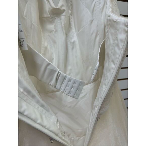 Wtoo Allegra Wedding Dress Gown in Antique White Size 10 (fits like an 8) - Picture 5 of 13